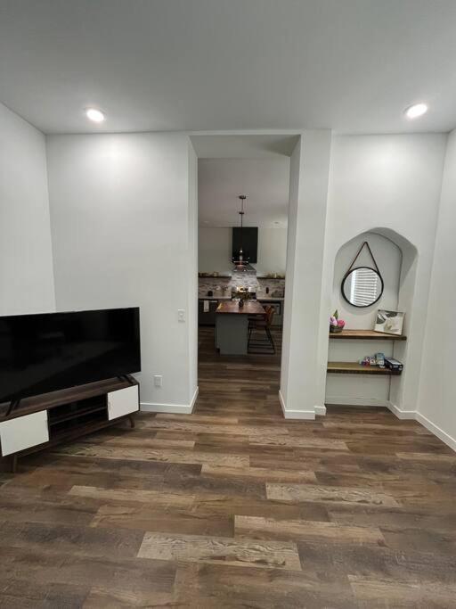 Luxury 2Br Within Walking Distance To Nightlife!! Villa Ковингтън Екстериор снимка