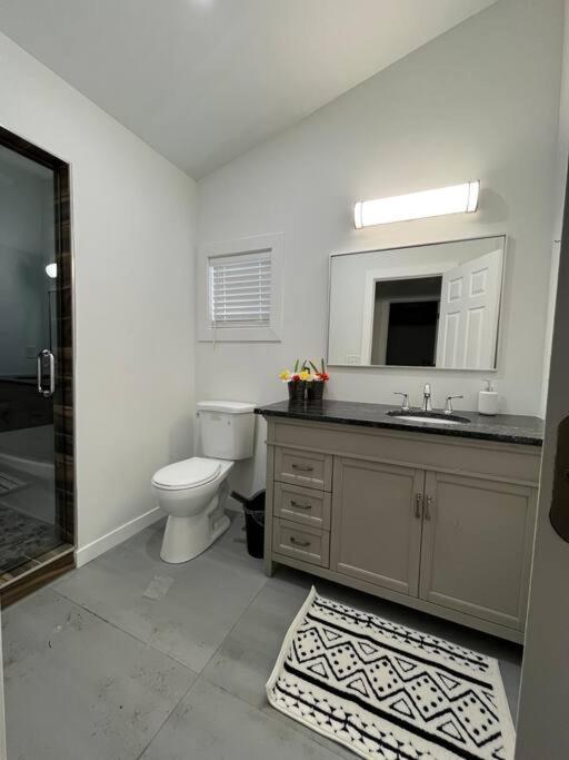 Luxury 2Br Within Walking Distance To Nightlife!! Villa Ковингтън Екстериор снимка