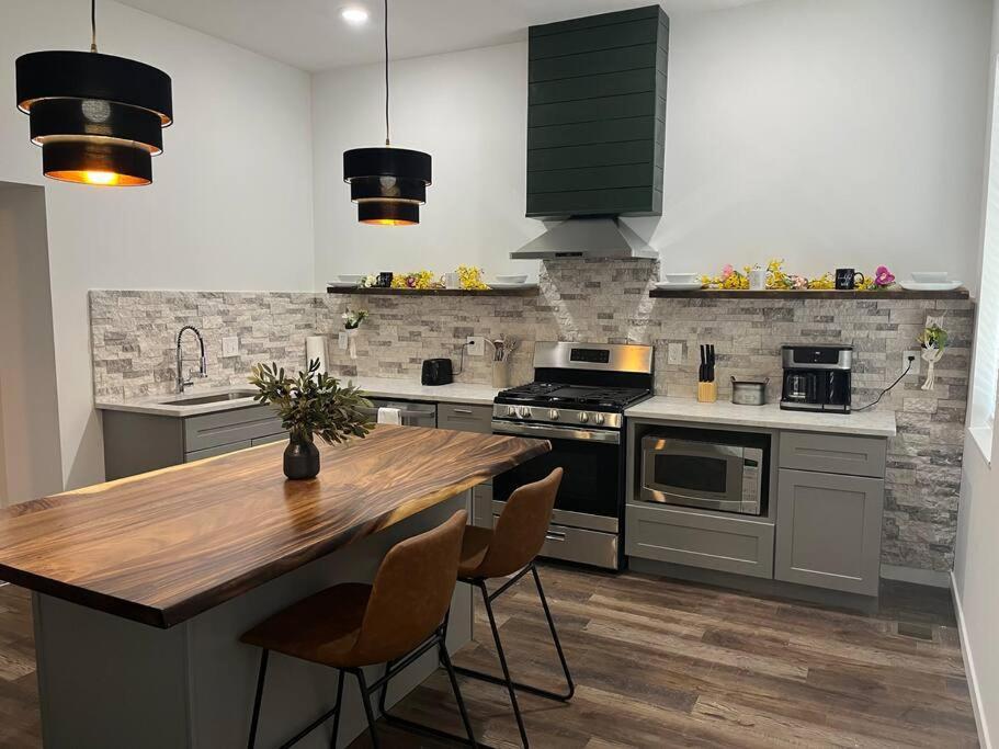 Luxury 2Br Within Walking Distance To Nightlife!! Villa Ковингтън Екстериор снимка